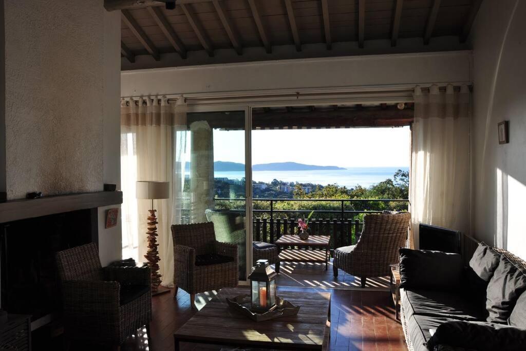 Villa Abeille : Douces Vacances D'Ete Avec Vue Mer Cavalaire-sur-Mer Exterior photo