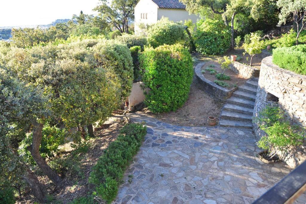 Villa Abeille : Douces Vacances D'Ete Avec Vue Mer Cavalaire-sur-Mer Exterior photo