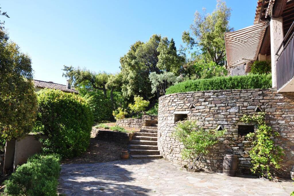 Villa Abeille : Douces Vacances D'Ete Avec Vue Mer Cavalaire-sur-Mer Exterior photo